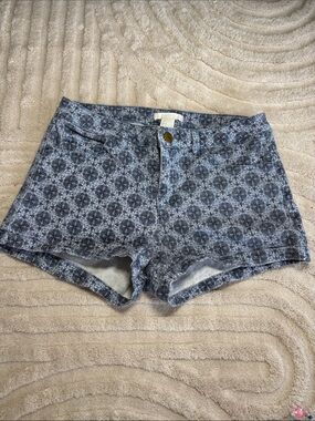 🎉4/30$🎉 H&M Grey Patterned Denim Jean Shorts